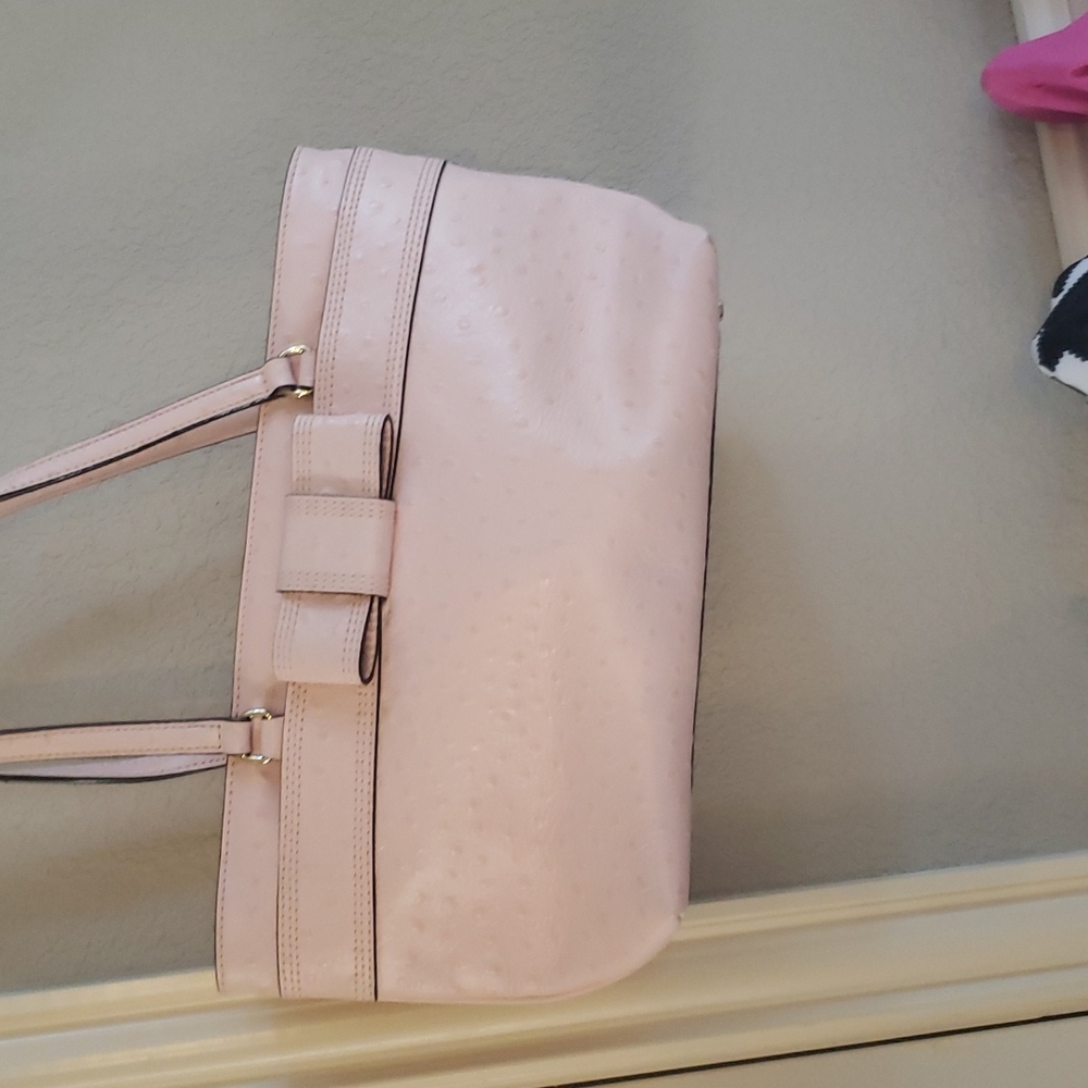 Light pink medium harmoney valentina road Kate spade pebbled ostrich